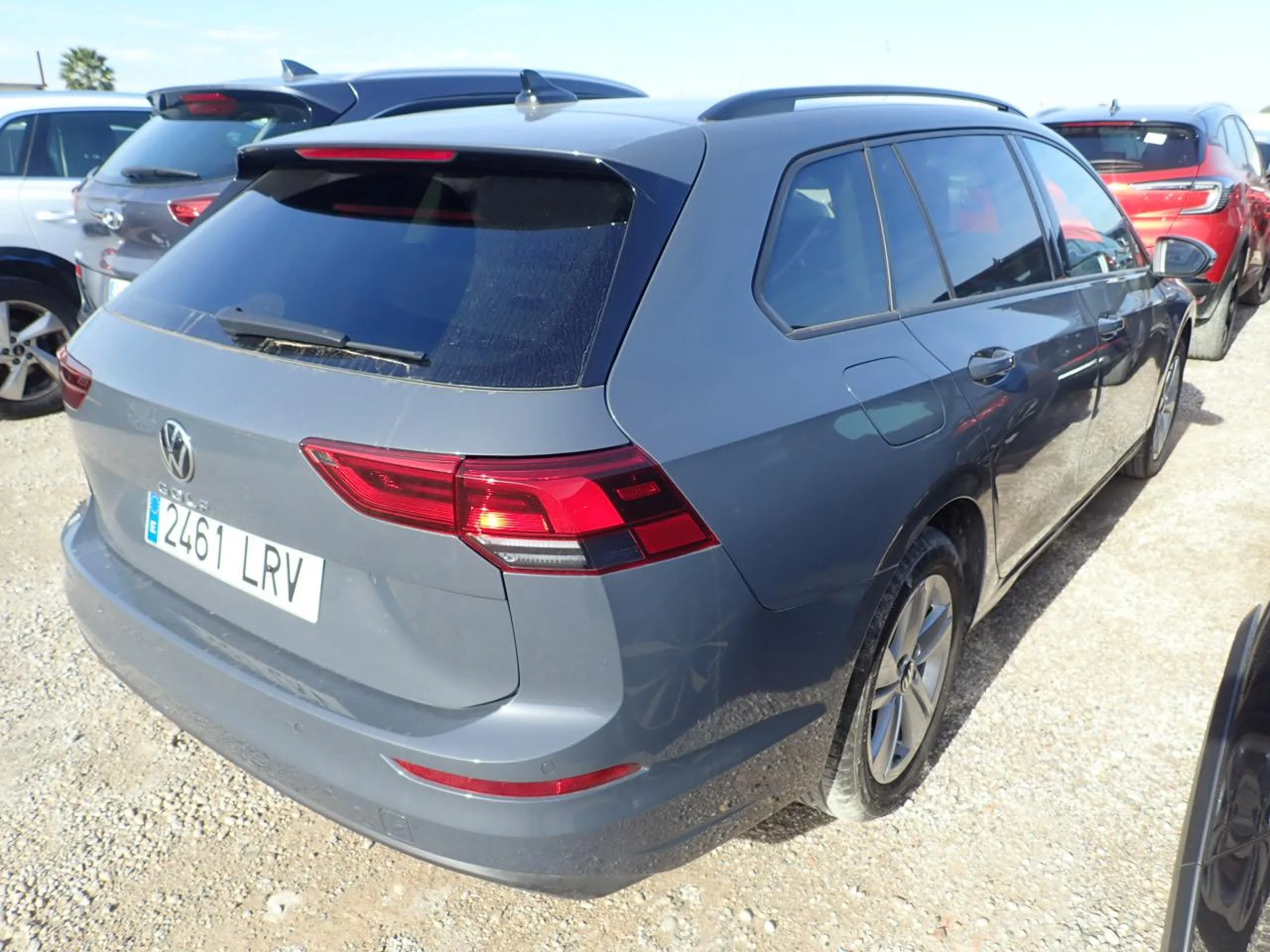 Volkswagen Golf Life 2.0 TDI 85kW (115CV) Variant - Foto 3