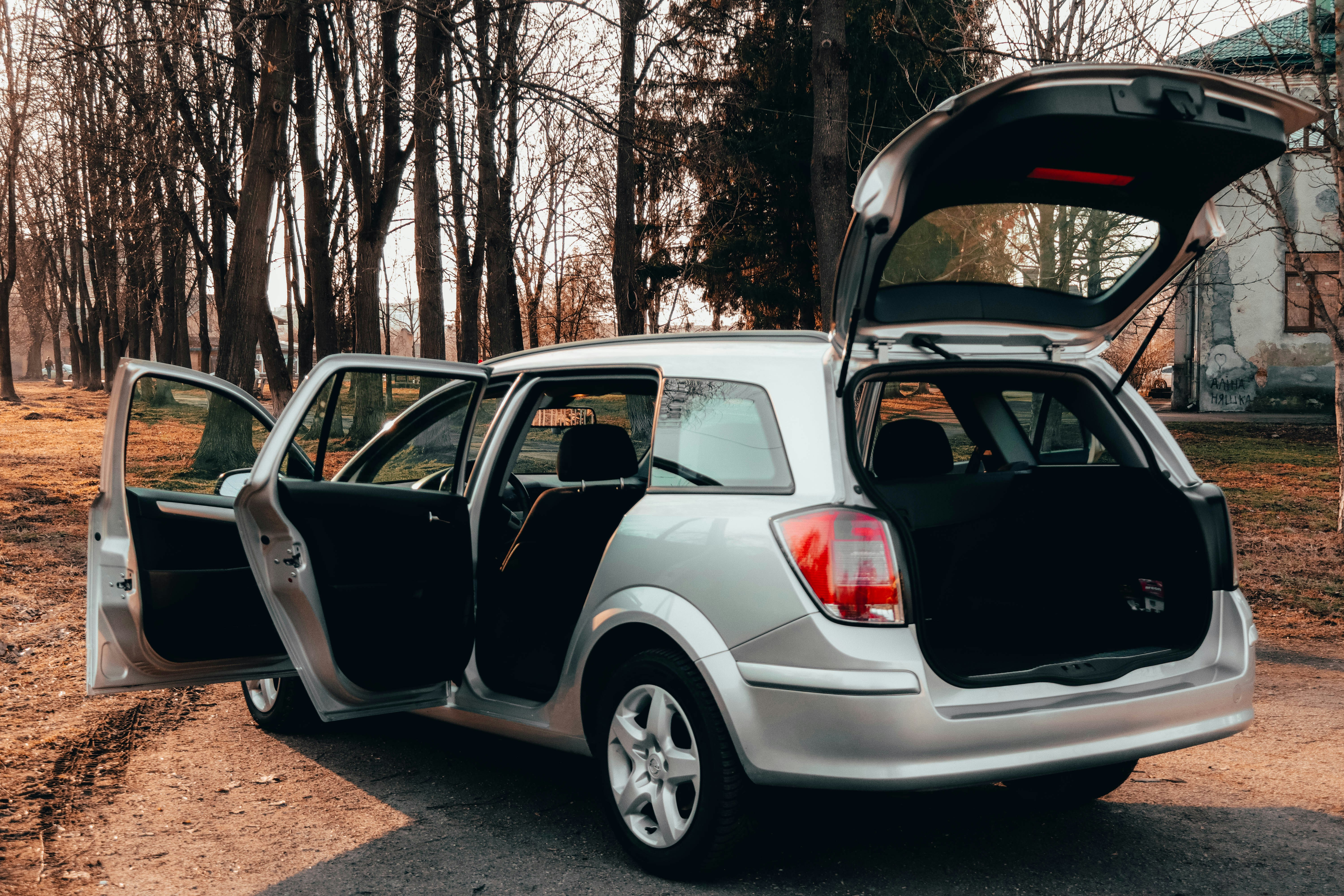 Los 5 mejores coches con maletero grande: espacio y fiabilidad para tu familia