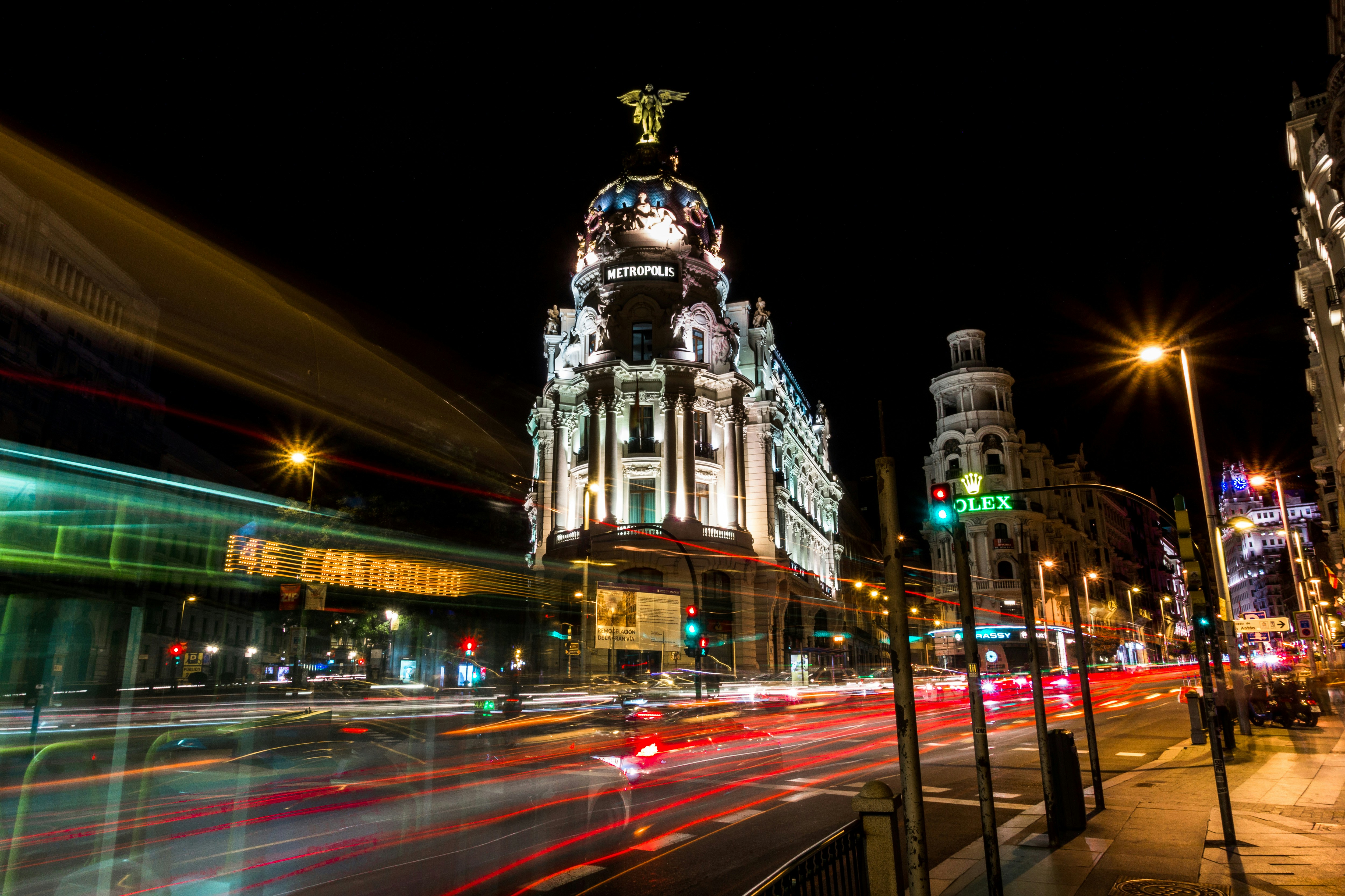 ZBE en Madrid 2026: qué coche híbrido o ECO de segunda mano necesitas para evitar multas